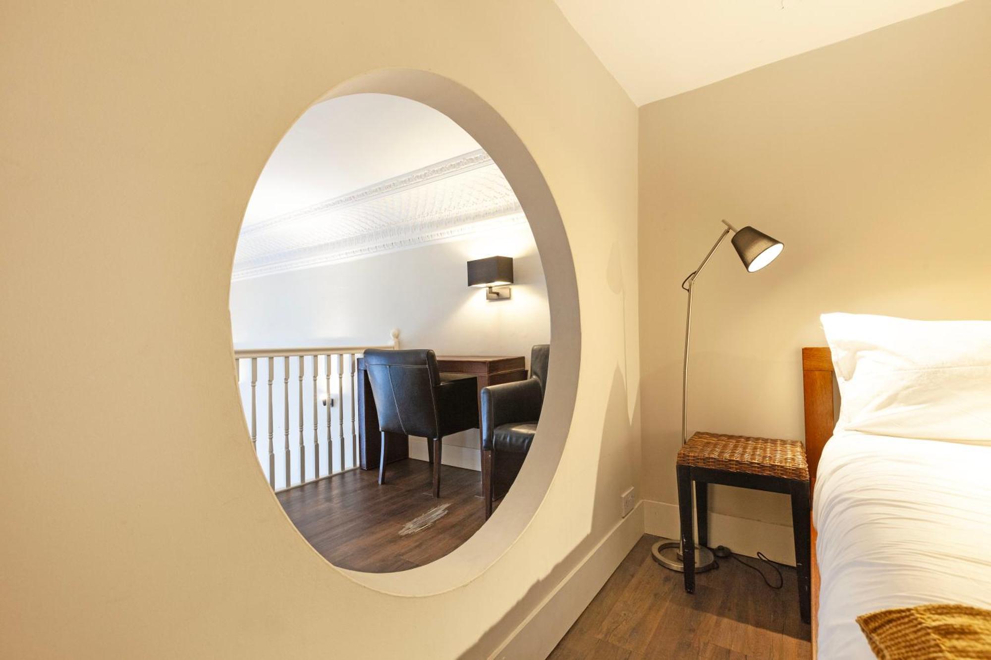 Apartament Luxury One Bedroom Mezzanine In Paddington Londra