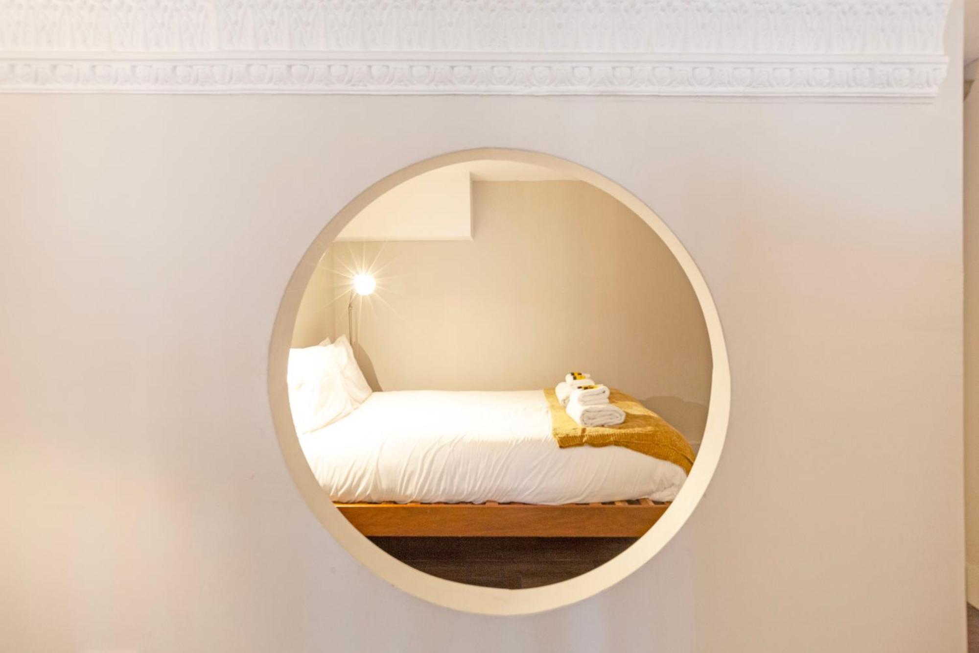 Luxury One Bedroom Mezzanine In Paddington Apartament Londra